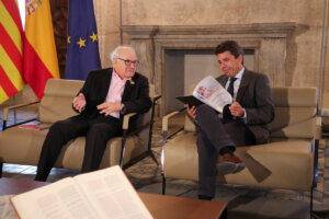 Asapanion visita presidente Generalitat
