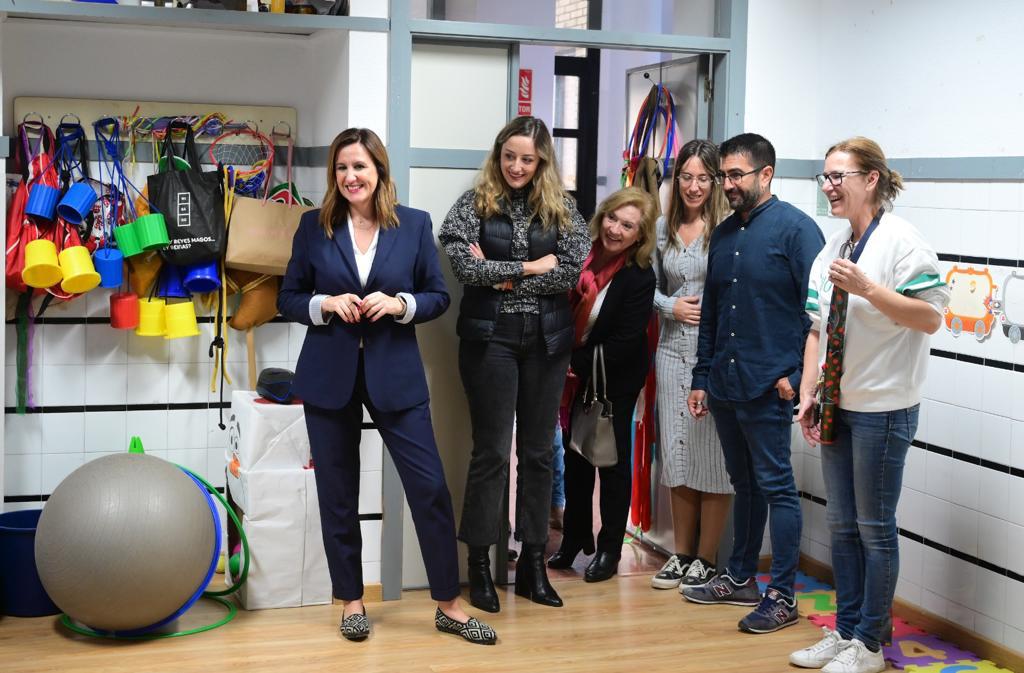 María José Catalá y Rocío Gil en el CEIP Santiago Grisolía