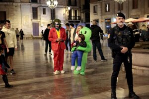 Noche de Halloween tranquila en la ciudad de Valencia