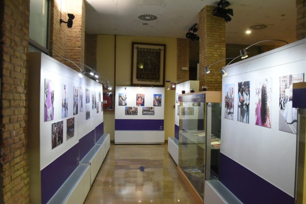 Fotografías de Antonio Cortés en el Museo de la Semana Santa Marinera de Valencia