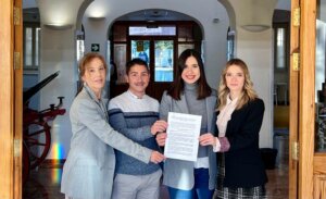 Recogida firmas Partido Popular en contra topónimo Montcada