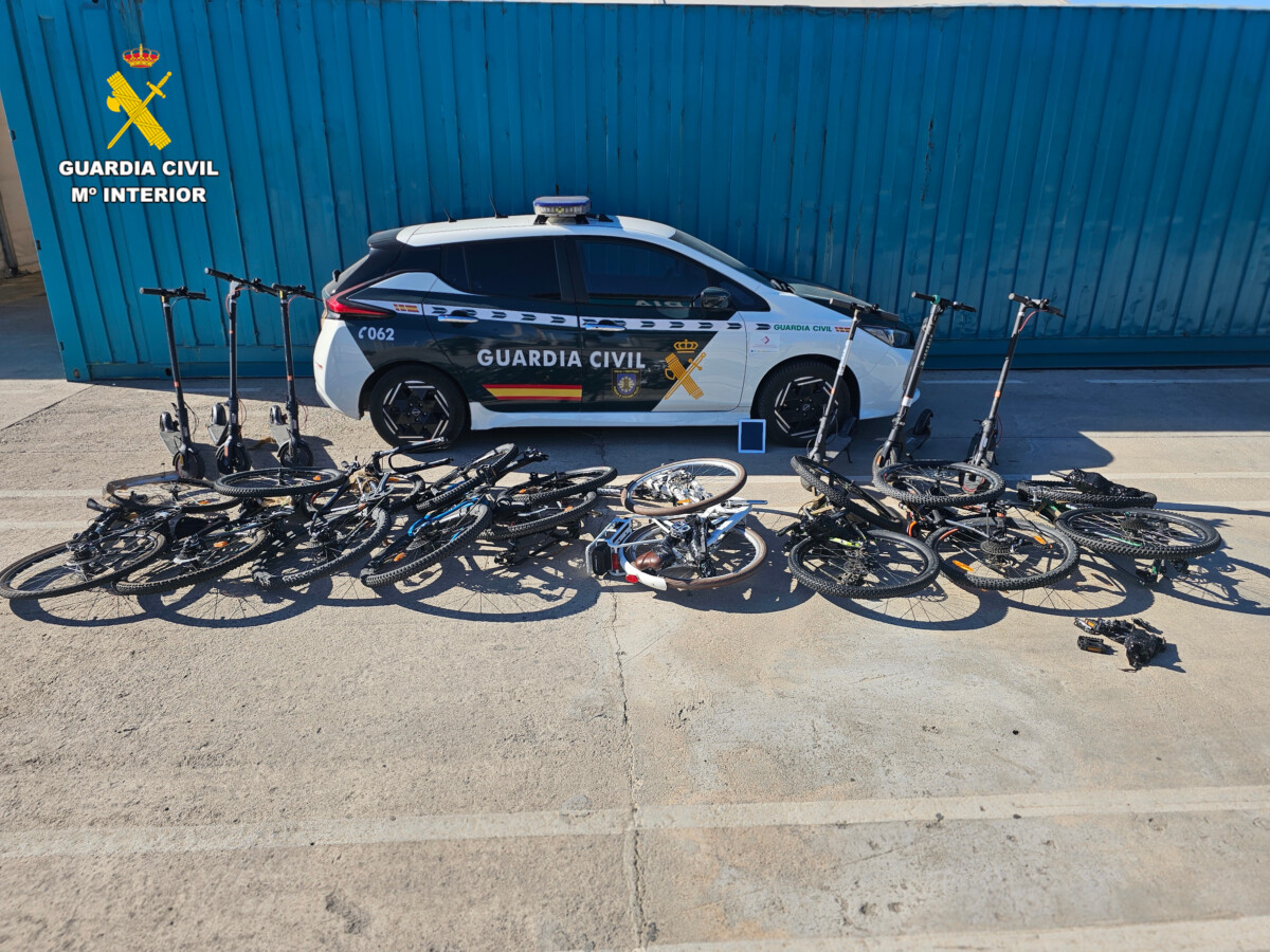 Bicicletas y patinetes intervenidos en el Puerto de Valencia