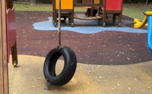 Falta de mantenimiento en el parque de madera de Alboraya