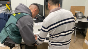 Agentes de la Guardia Civil