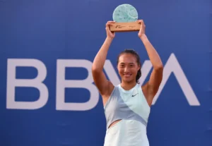 Zheng Qinwen triunfo torneo tenis de Valencia