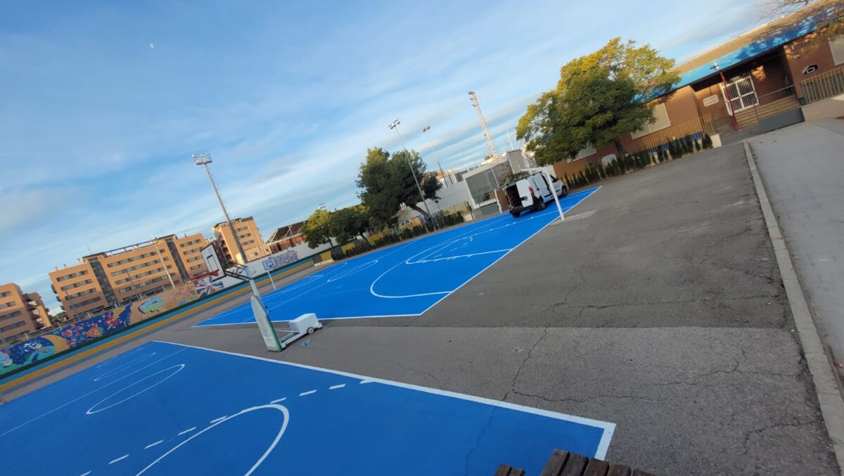 renovación instalaciones escolares vacaciones de Navidad Torrent