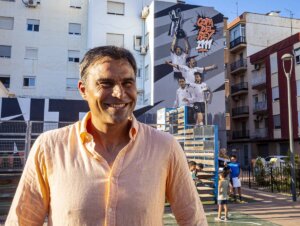 Mural sobre la Copa del 99 en Alfafar