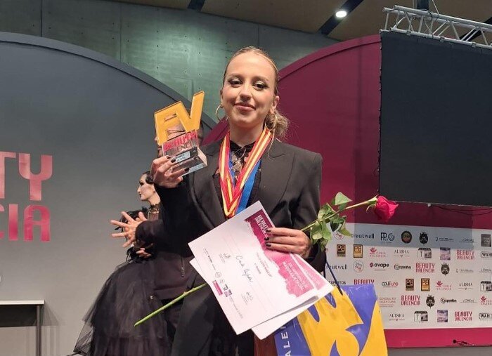 Carla Quijada Alaquàs maquilladora