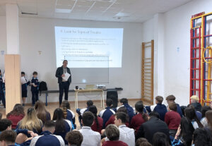 Charla durante el Día de Internet en la British School de Valencia