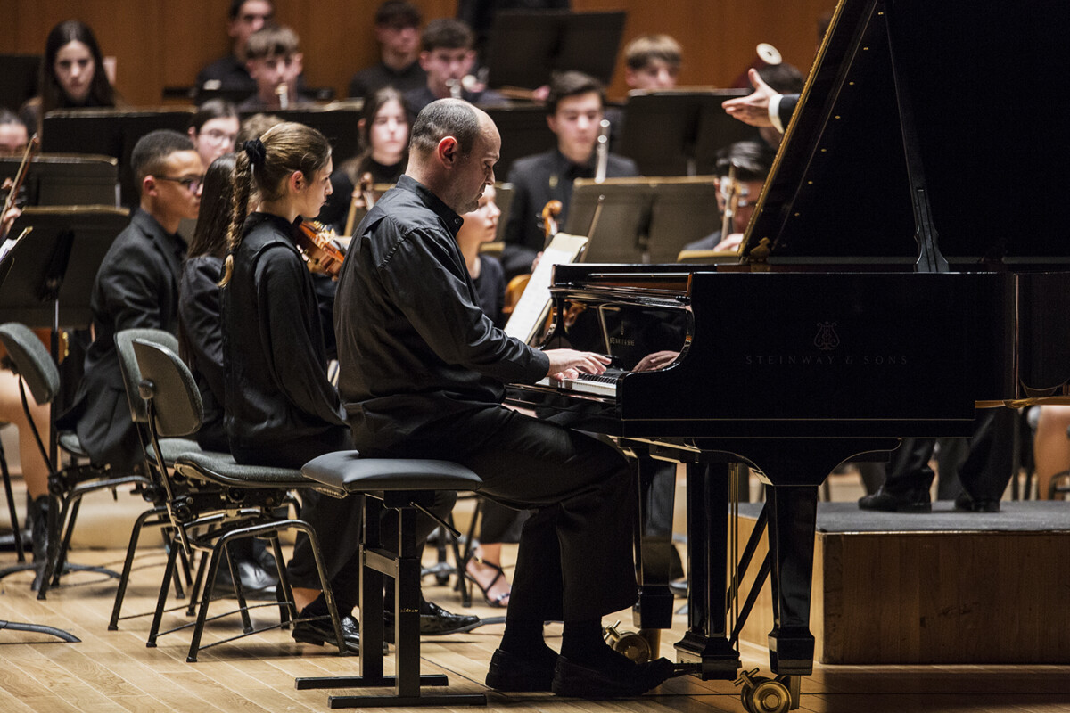 Basilio Fernández al piano