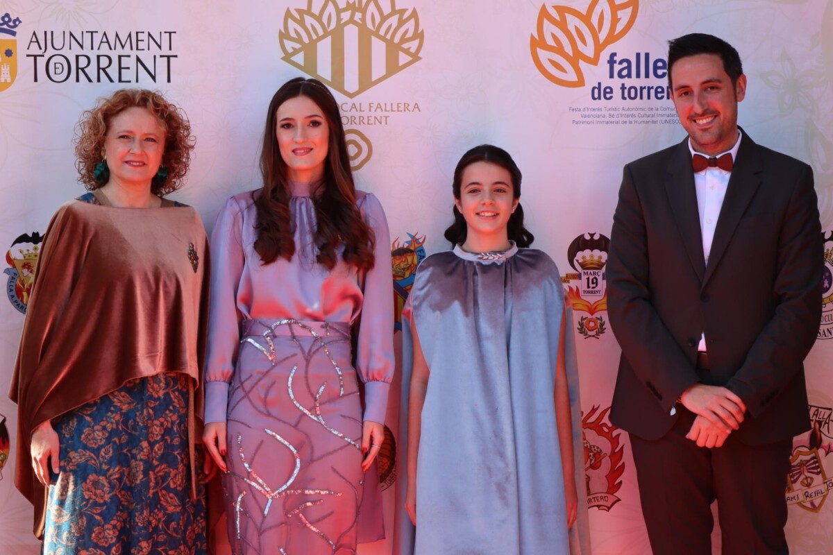 Homenaje a la Fallera Mayor Infantil de Torrent