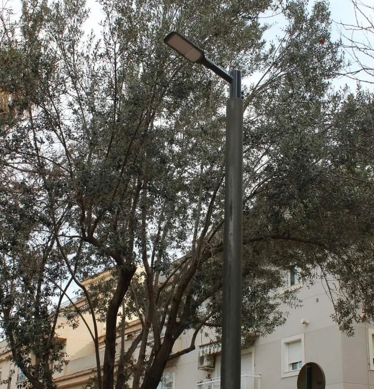nuevas lámparas de farola Almàssera