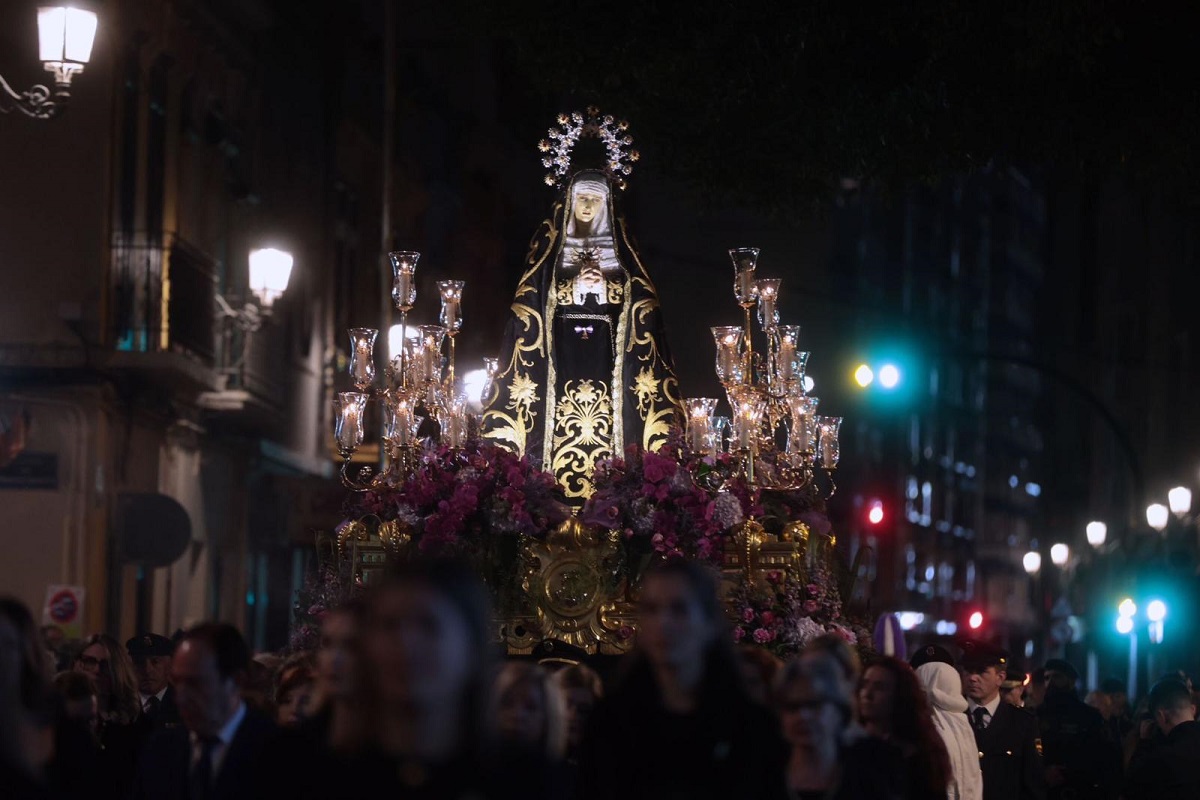 La Virgen coronada de los Dolores