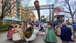 falleras y falleros Metrovalencia