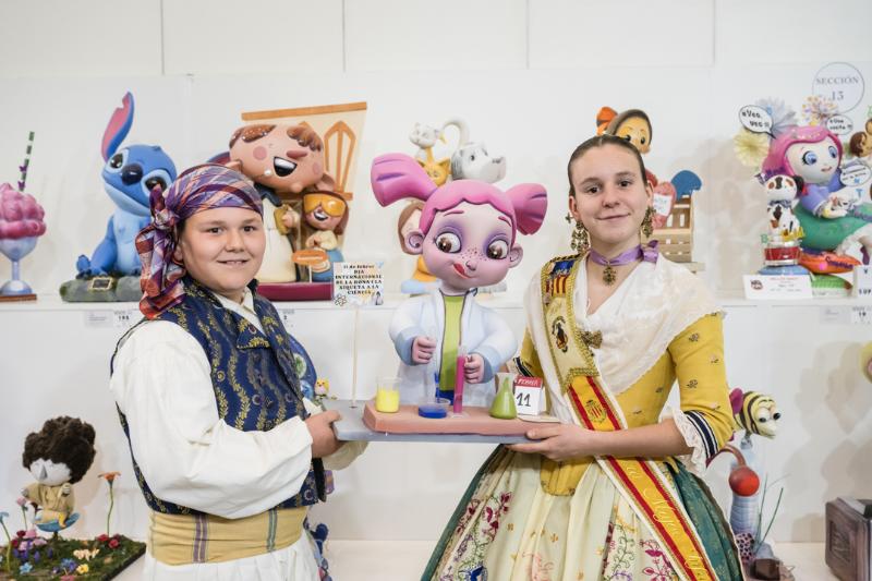 Creu i Mislata gana el Premi Ninot Divulgació Científica