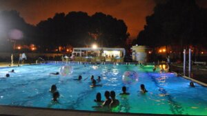 Piscina Parc Oest nit