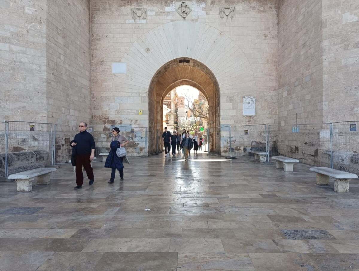 Las Torres de Serranos, protegidas por vallas