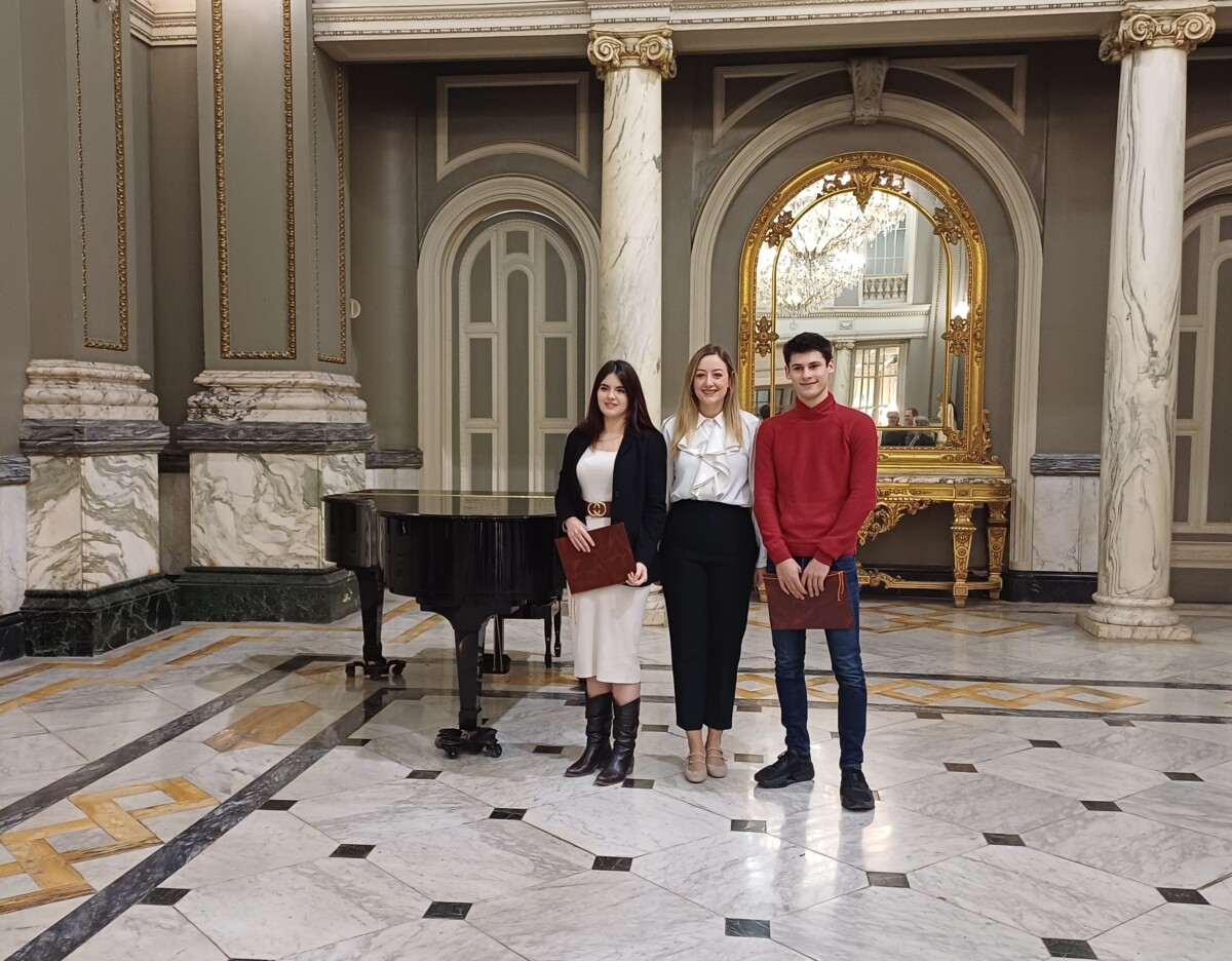 Entrega de los premios-beca José Iturbi