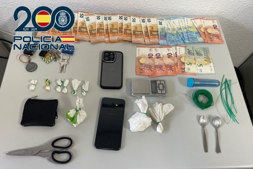 Droga intervenida al detenido