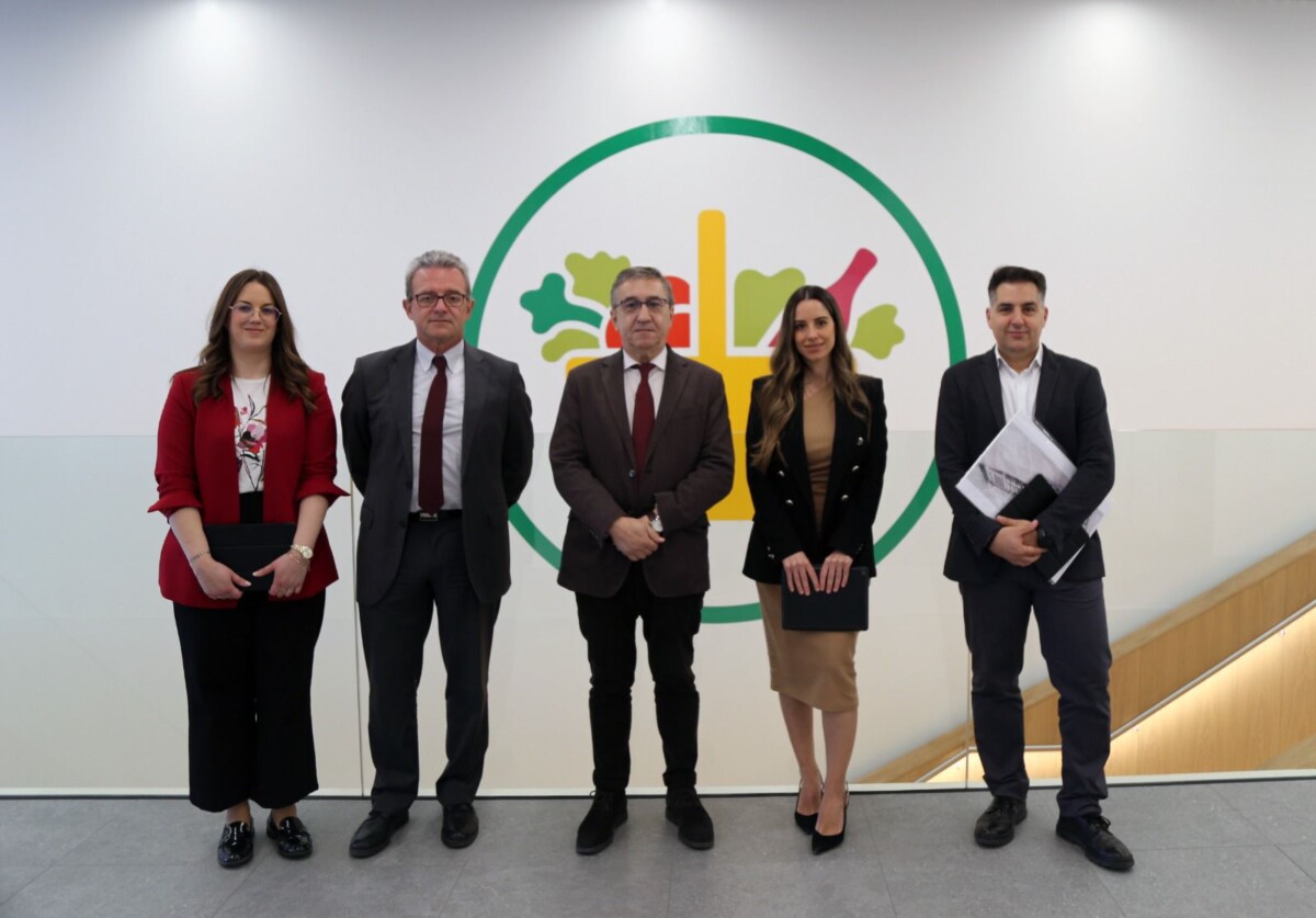 José Antonio Rovira visita las nuevas oficinas de Mercadona de Albalat dels Sorells