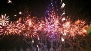 Pirotècnia_ Castell focs artificials-pirotècnico