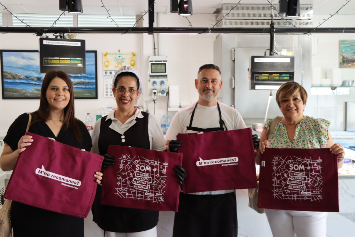 campaña uso del valenciano comercio local mercado Burjassot