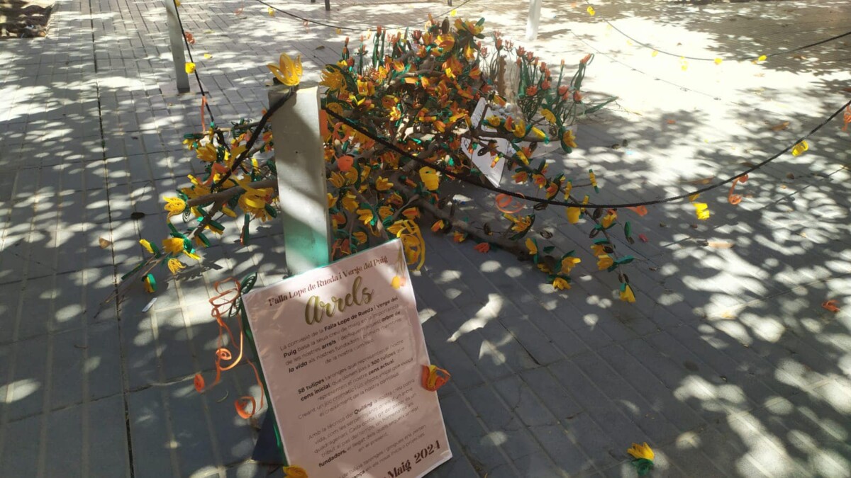 cruz mayo falla lope de rueda de Torrent