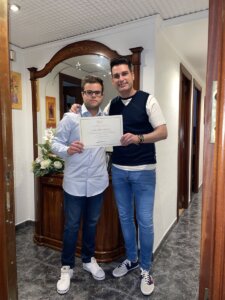 El concejal Javi 'Viza' visitó a Jessi en su casa para darle la enhorabuena en persona