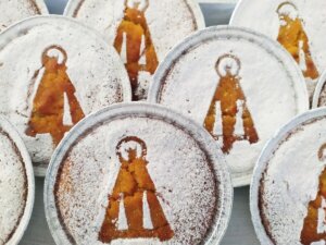 Geperudetes en homenaje a la Virgen de los Desamparados