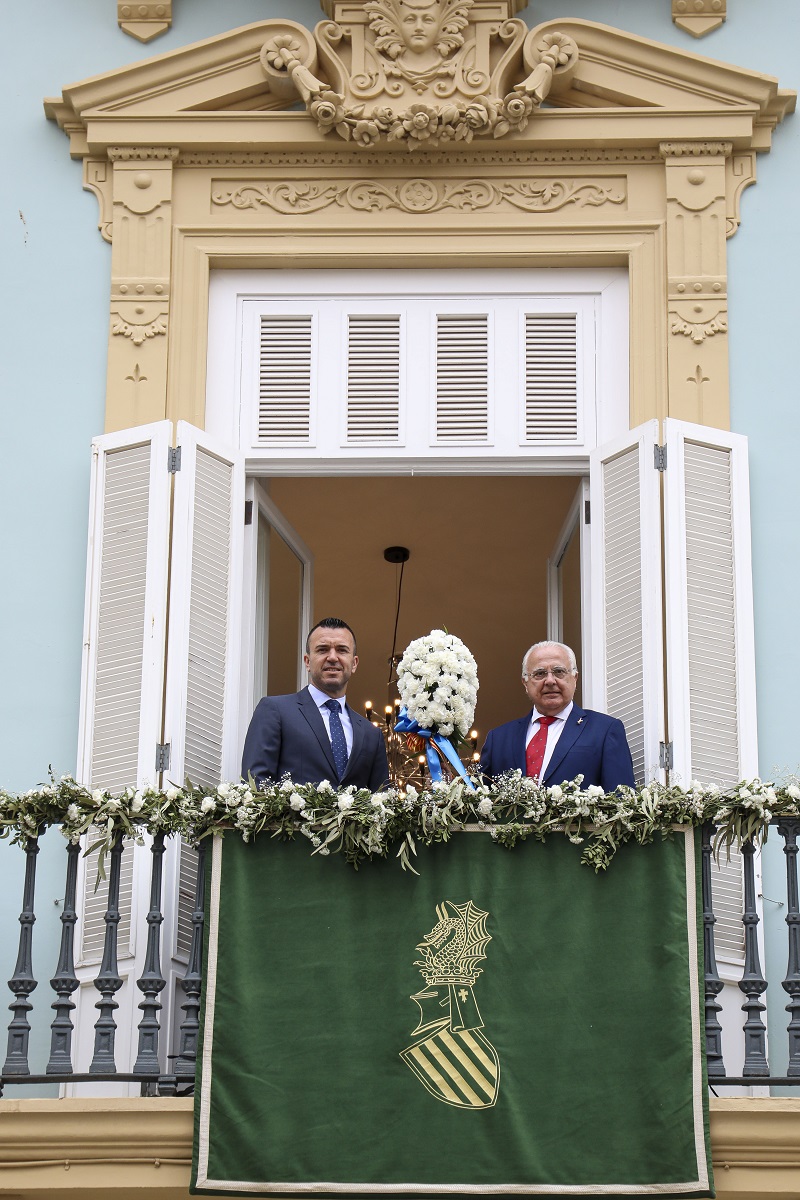 Entrega del pomell del Corpus a la DIputació