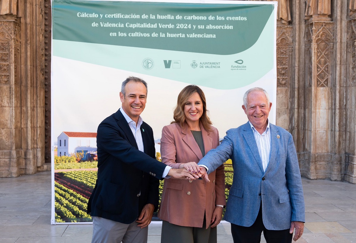 Presentación del proyecto de Global Omnium para compensar la huella de Carbono de la Climate Week en la huerta de Valencia
