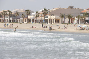 Aspecto playa de Puçol en junio