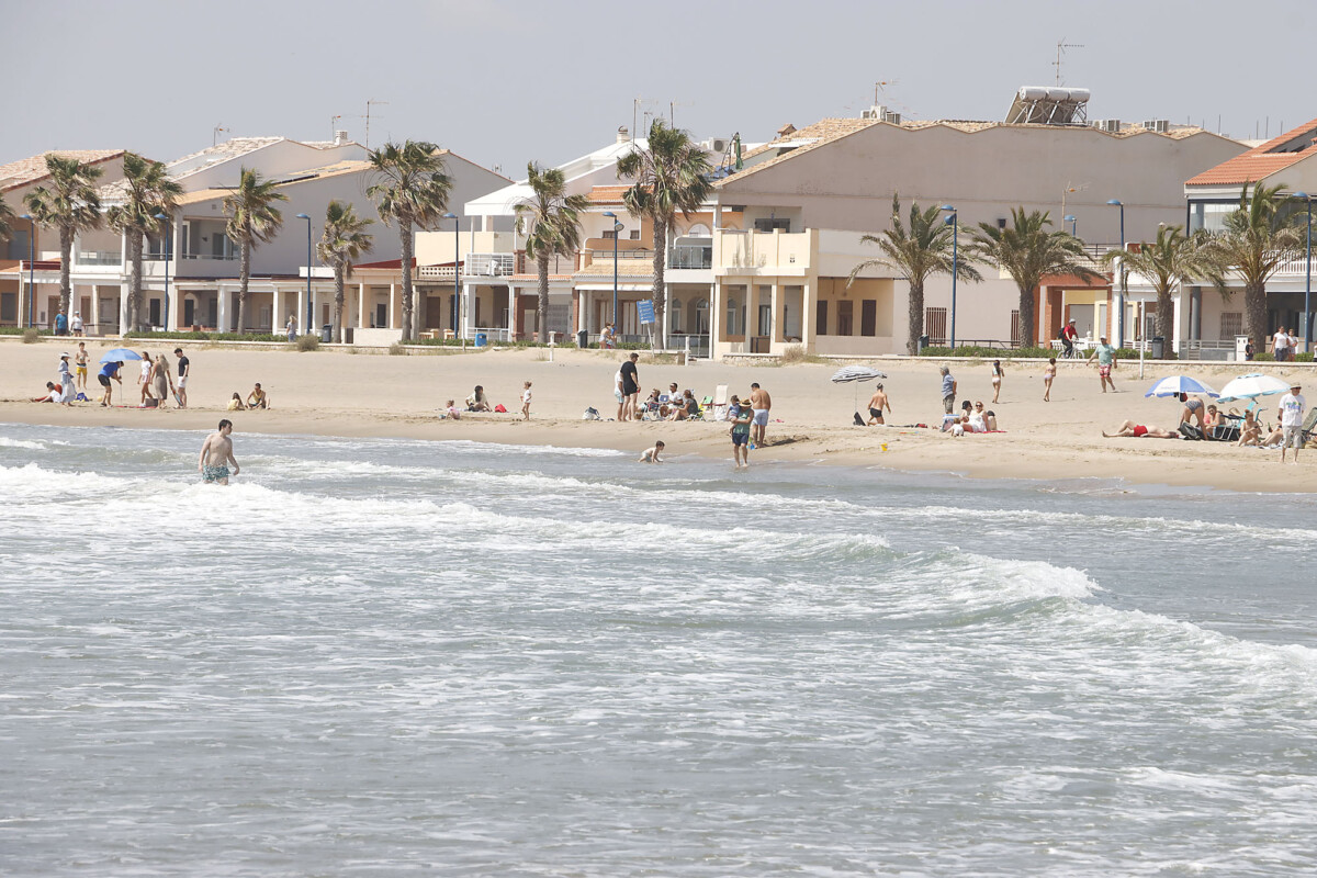 Aspecto playa de Puçol en junio
