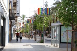 Catarroja banderas calle LGTBIQ+