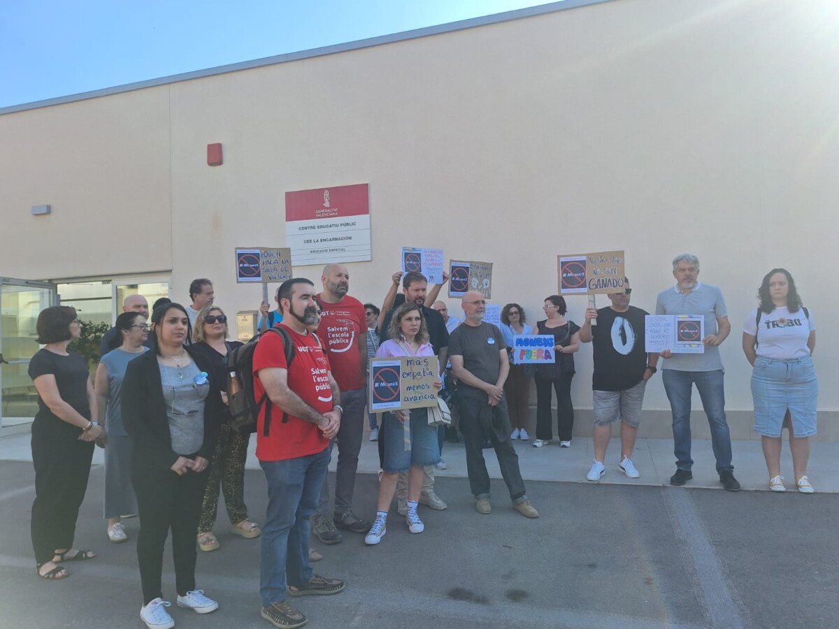 CEE La Encarnación Torrent concentración transporte público