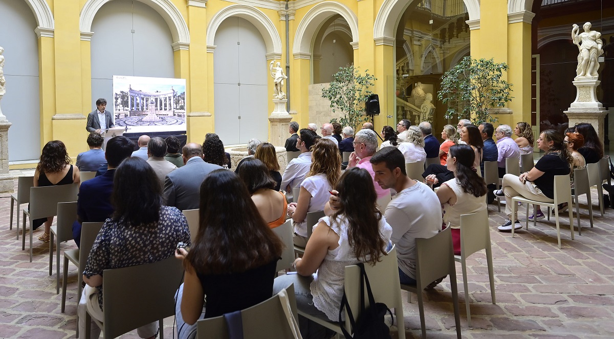 José Luis Moreno explica los pormenores de la reconstrucción del Monumento a Sorolla
