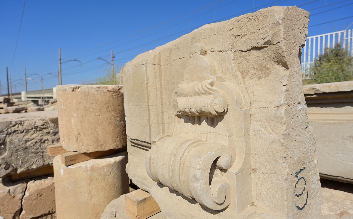 Piezas originales del monumento a Sorolla