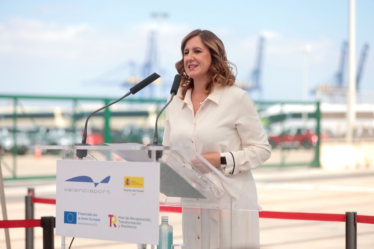 La alcaldesa de València. María José Catalá, asiste a la puesta en marcha de la autopista ferroviaria Valencia- Madrid.