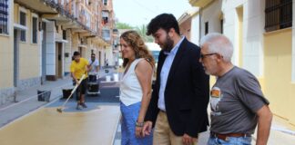 Transformación del carrer del Museu de la Fàbrica de la Seda en zona de vianants en Moncada