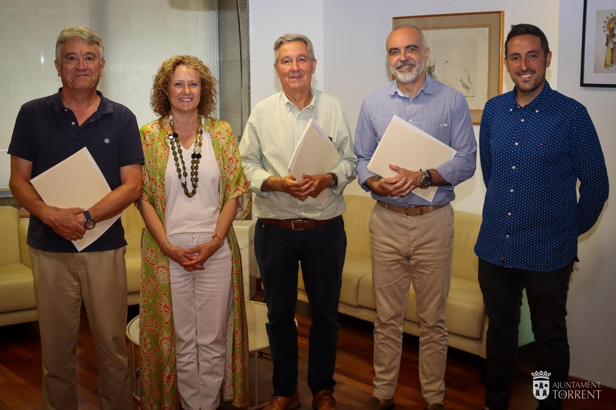 El Ayuntamiento de Torrent renueva su convenio con la Unió Musical y el Círculo Católico de Torrent