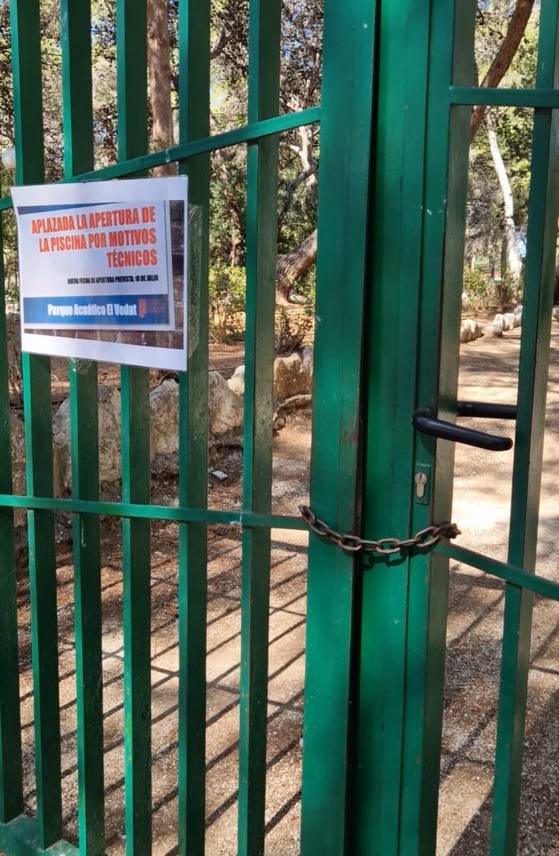 Piscina Parc Vedat cerrada Torrent