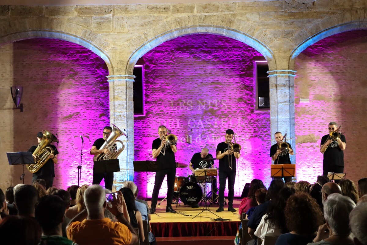 les nits al castell alaquàs festival