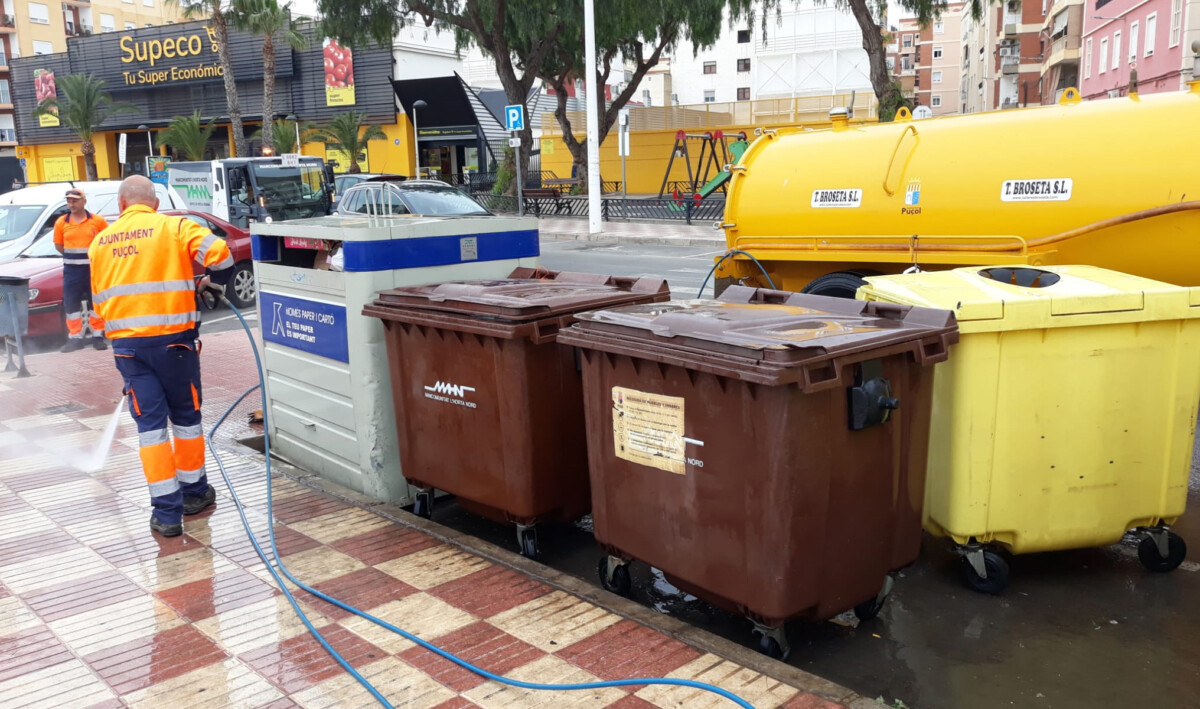Puçol Brigada limpieza contenedores