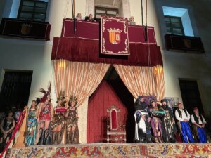 Arriado de banderas Moros y Cristianos Paterna