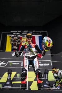 Iván Ortolá gana GP Gran Bretaña