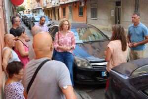 La alcaldesa de Torrent se reune con vecinos Lope de Vega