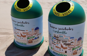 miniglús de reciclaje ecovidrio La Pobla de Farnals