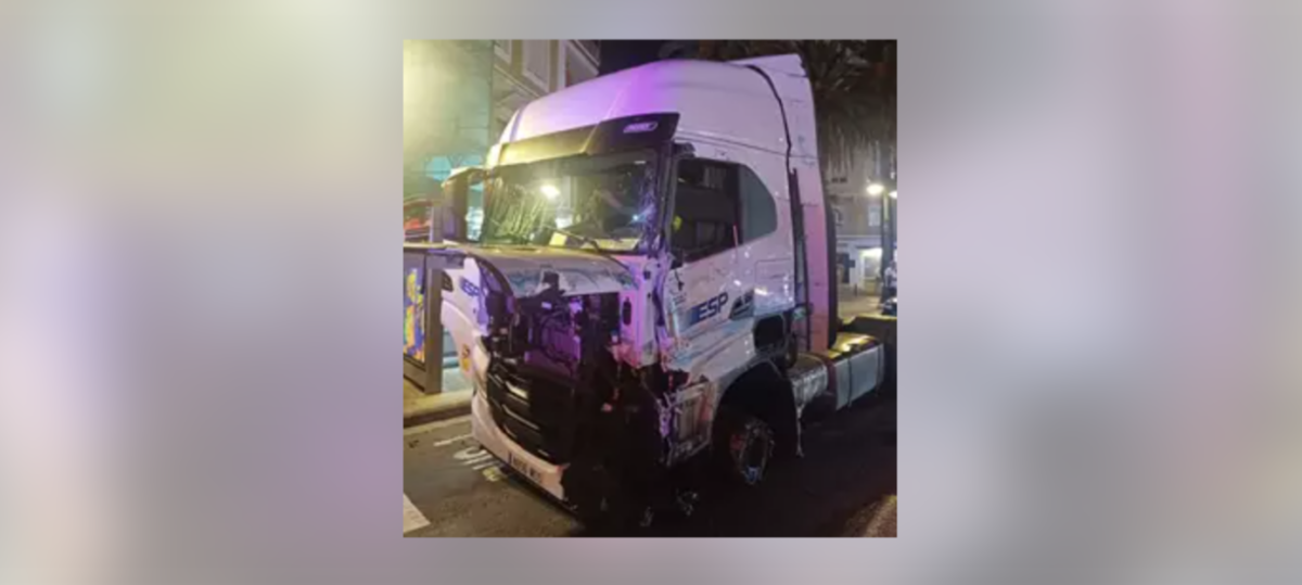 camión detenido circular sentido contrario Valencia centr