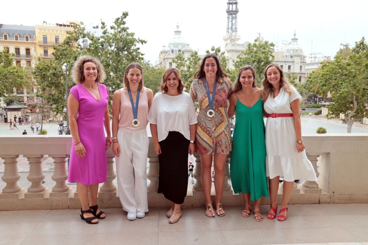 Recepción a las atletas olímpicas valencianas de Paris 2024