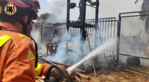 extinción incendio granja Albal
